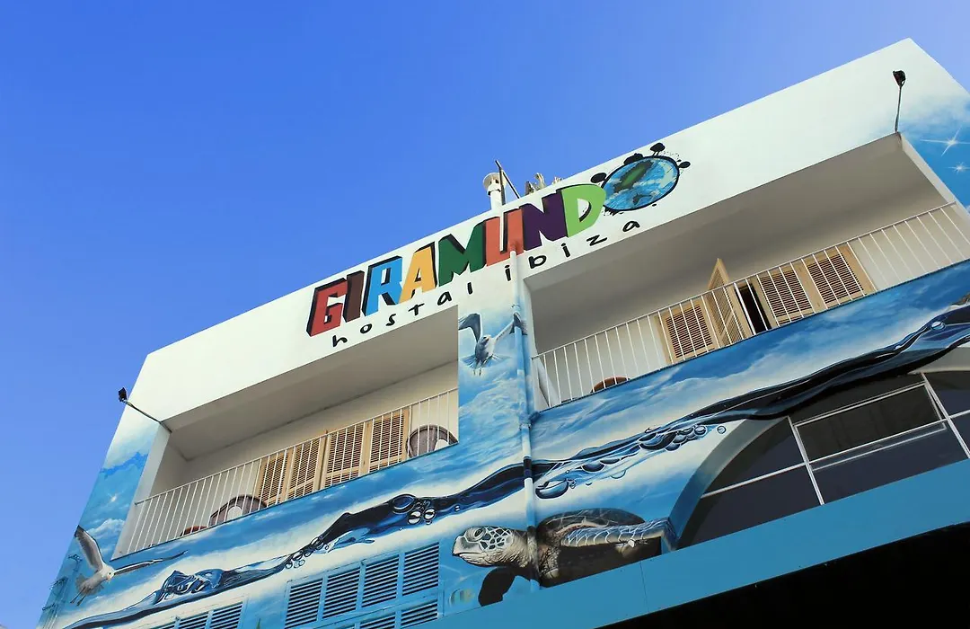 Hostal Giramundo-1