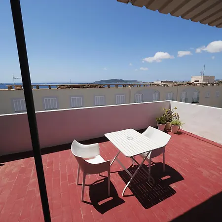 Hostal Giramundo-3